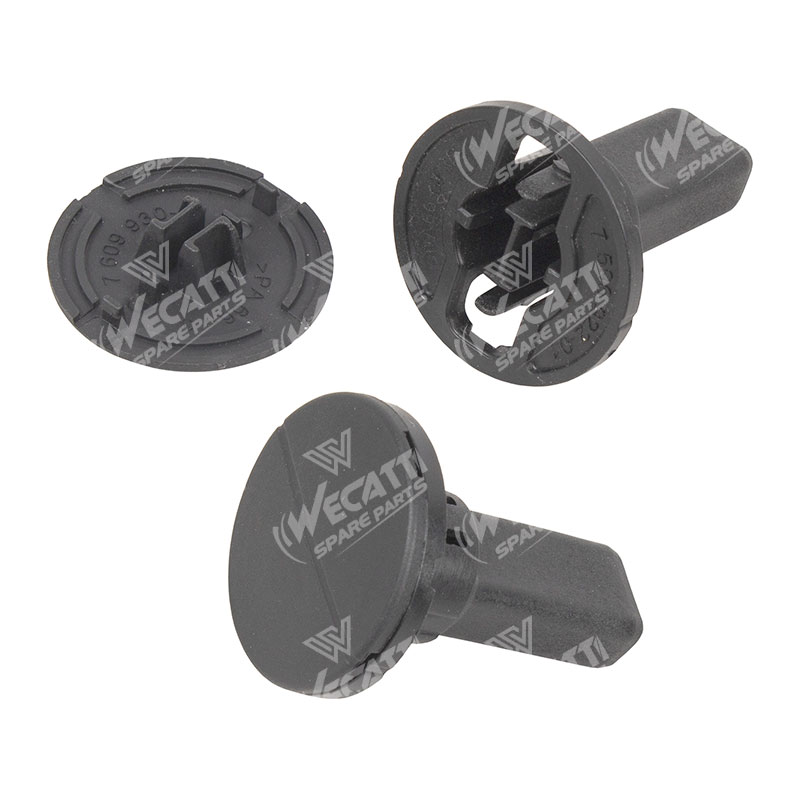 RADIATOR UPPER BRACKET CLIP 310051